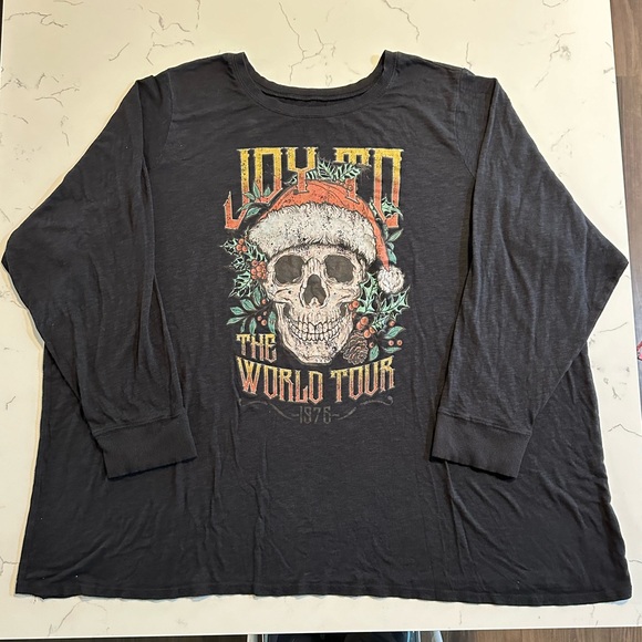 Torrid Joy To The World Tour Classic Fit Super Soft Crew Neck Long Sleeve Tee 6X - Picture 2 of 7